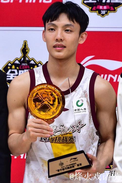 CBA俱乐部杯:徐杰23+2+6 广东102-69轻取合肥 CBA俱乐部杯:徐杰23+2+6 广东102-69轻取合肥